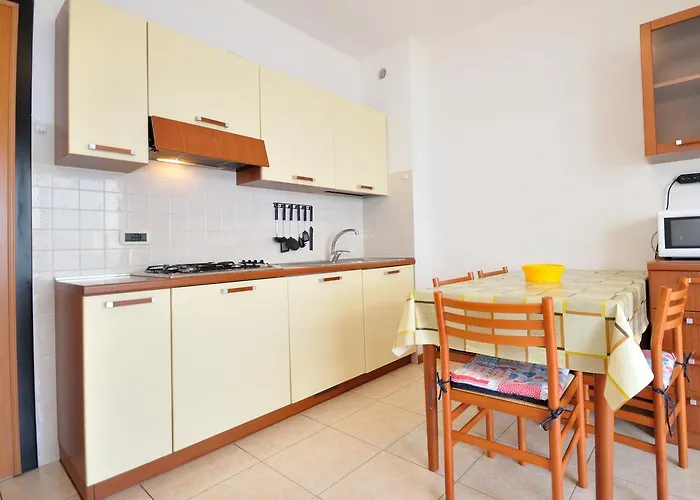 Millennium דירה ביביונה